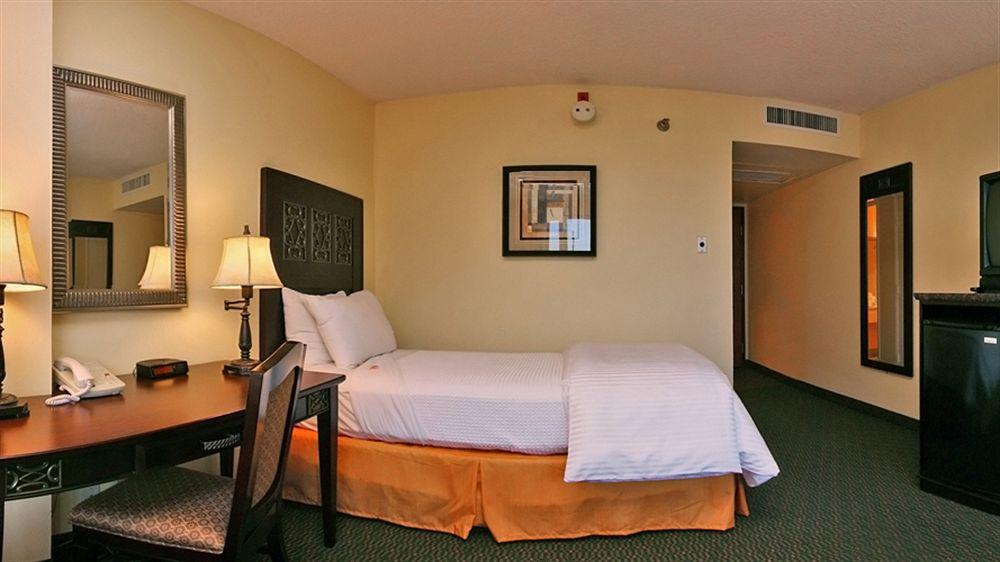 Fairfield & By Marriott Angeles Lax/el Segundo
